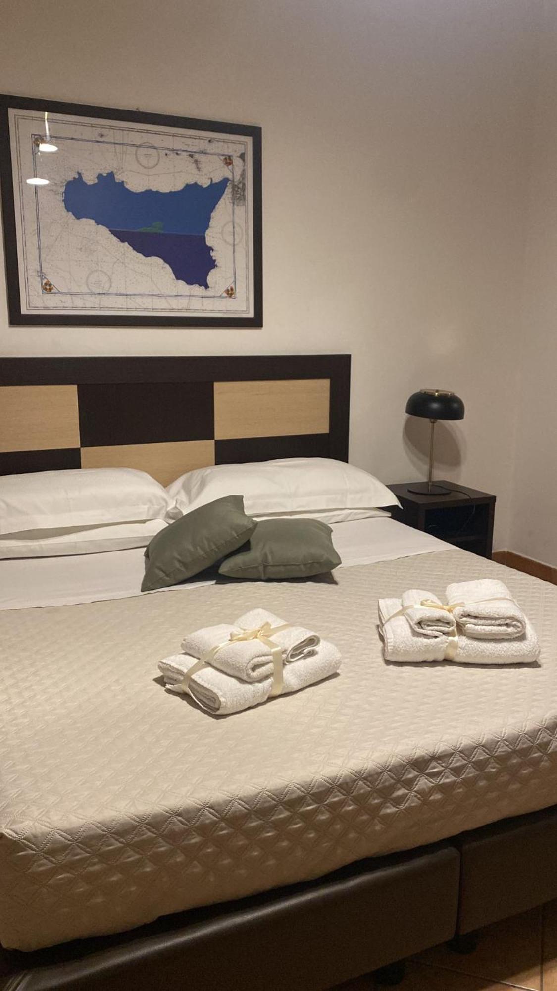 Le Stanze Di Ruggero Hotel Palermo Luaran gambar